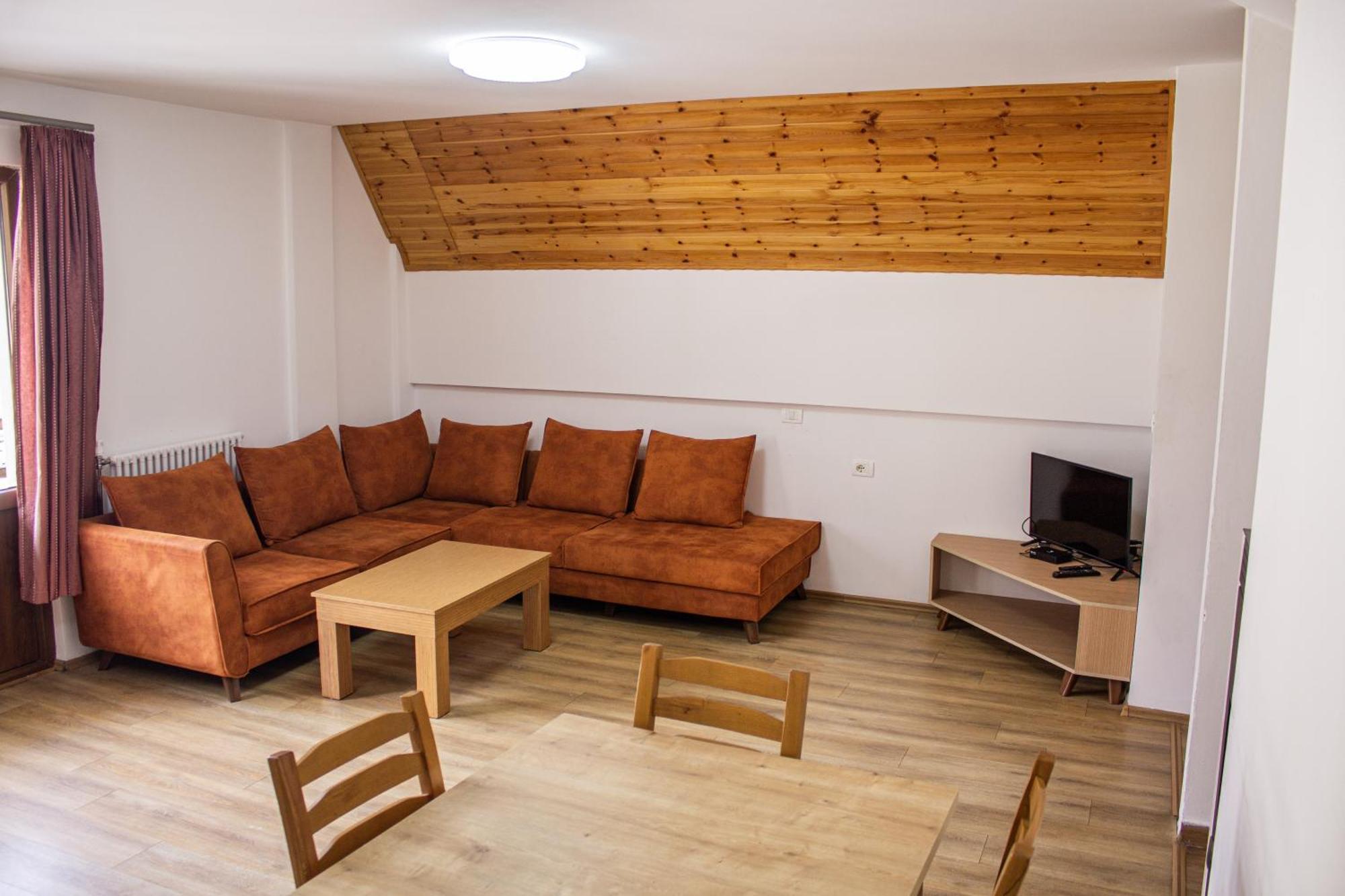 Aparthotel Bujtinat E Lugines Valbone Exterior foto